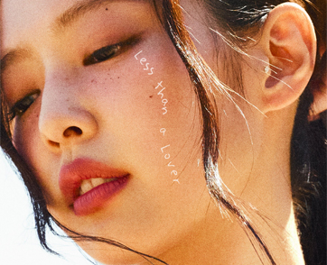 เจนนี่ (Jennie) ปล่อยเพลงใหม่รับซัมเมอร์ ‘Less Than A Lover’ พร้อม MV ตัวเต็มที่บอกเล่าเรื่องราวความรักสุดลึกซึ้งครั้งหนึ่งในฤดูร้อน